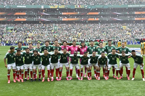 Estacionamiento para el México vs. República Checa supera los mil pesos cerca del estadio