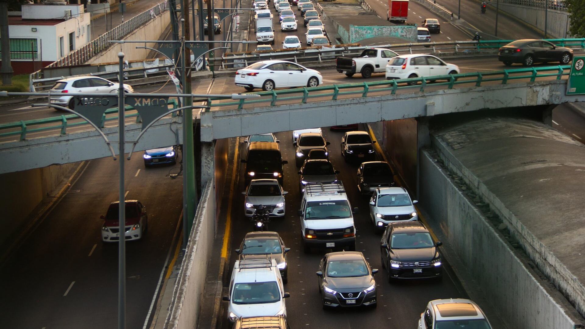 Paro Nacional: se burlan de marea rosa por convocatoria desolada