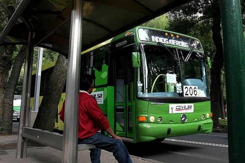 Grupos transportistas capitalinos se oponen a cobro con ‘tarjeta universal’