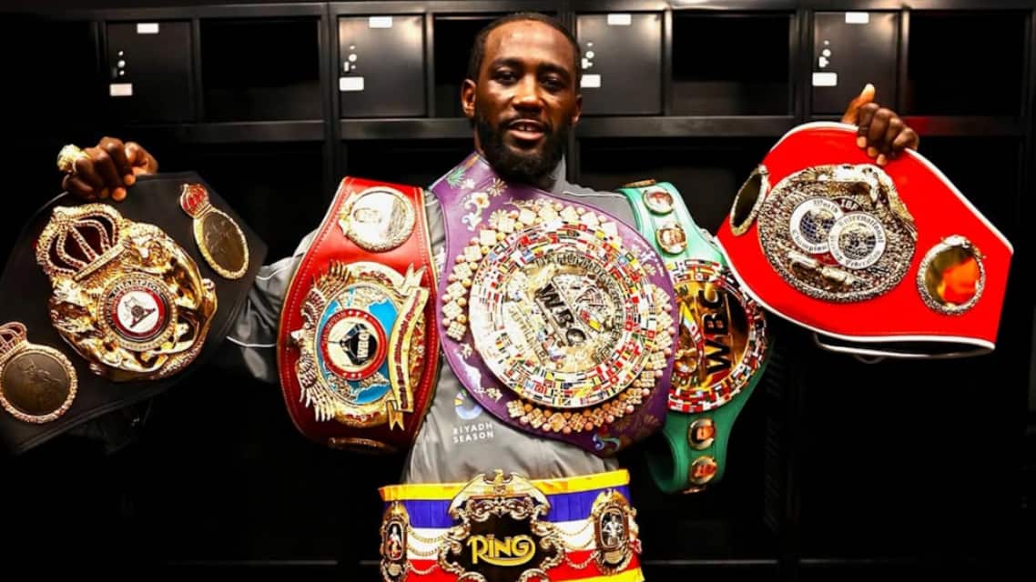 Terence Crawford le arrebató al Canelo sus títulos.