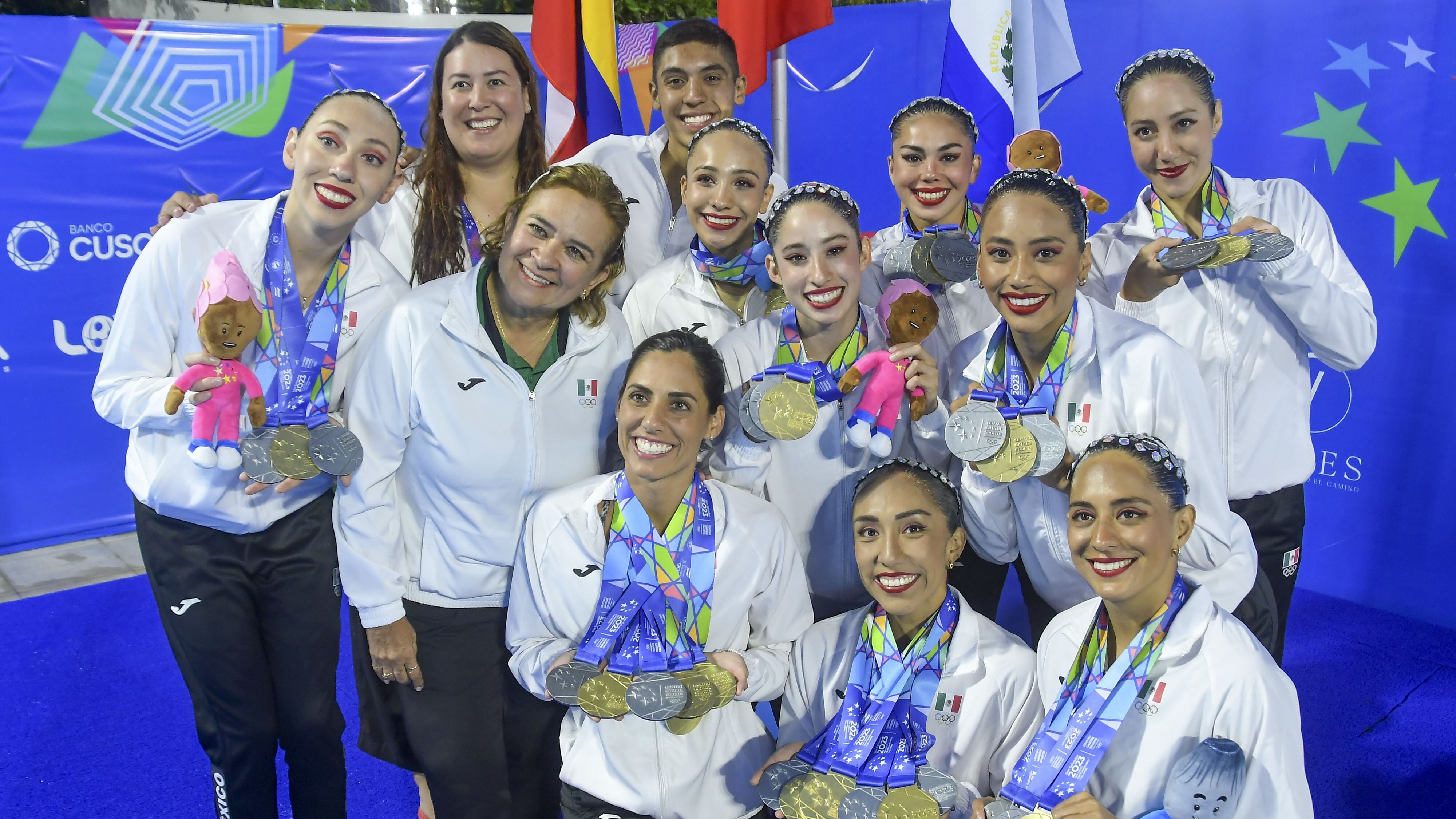 El equipo de natación artística se alista para los Juegos Panamericanos