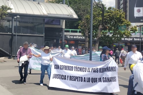 ¿Cierres en Insurgentes y Reforma? Protesta de jubilados de la CFE genera caos vial