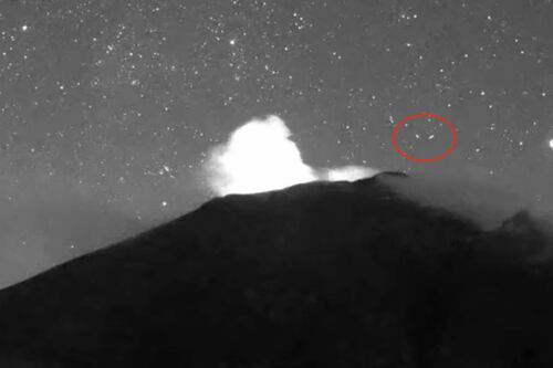 Captan supuestos ovnis merodeando el Popocatépetl