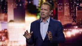 Retienen a Arnold Schwarzenegger en un aeropuerto de Alemania por presunto delito de evasión
