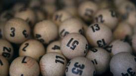 Mexicano gana un millón de dólares en la lotería de Estados Unidos