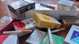 Cigarros ilegales ganan terreno entre menores y en sectores de pobreza