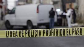 Encuentran seis cuerpos en Michoacán, entre ellos dos menores de edad