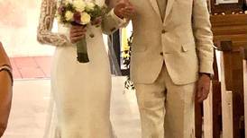 Toño Mauri celebra la vida durante la boda de su hija