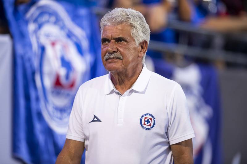 Ricardo Ferretti corre el riesgo de ser cesado de Cruz Azul tras ser eliminado de la Leagues Cup.