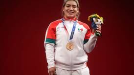 Aremi Fuentes: “Espero que con esta medalla ya me proporcionen a mi equipo completo”